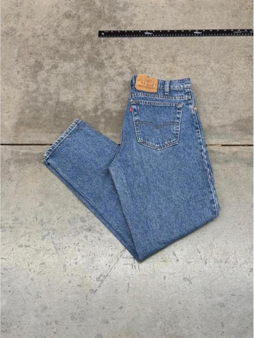 vintage levis 550 faded blue made in usa relaxed baggy fit jeans size 32 x 30